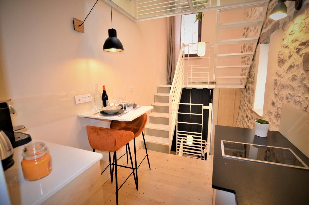 Au Vingtain - Appartement & Spa Atypique Brindas Esterno foto